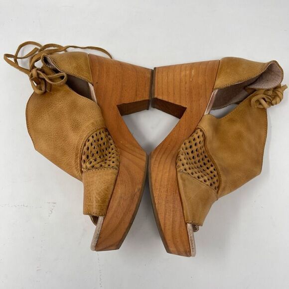 Free People Cognac Brown Leather + Wooden Platform Revolver Clog Sandal Size 38 - Picture 3 of 8